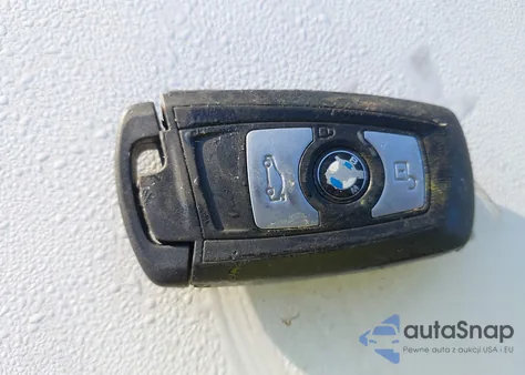 2013 BMW 328I I z USA, uszkodzony, nr VIN WBA3A5C51DF601318